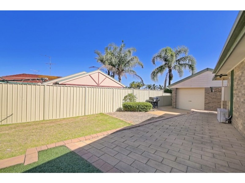 322 Copperfield Drive, Rosemeadow NSW 2560