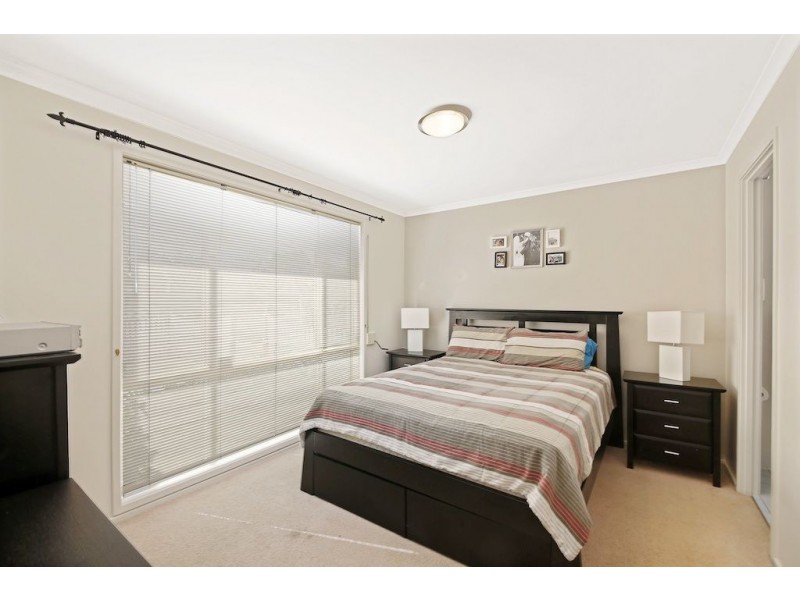 322 Copperfield Drive, Rosemeadow NSW 2560