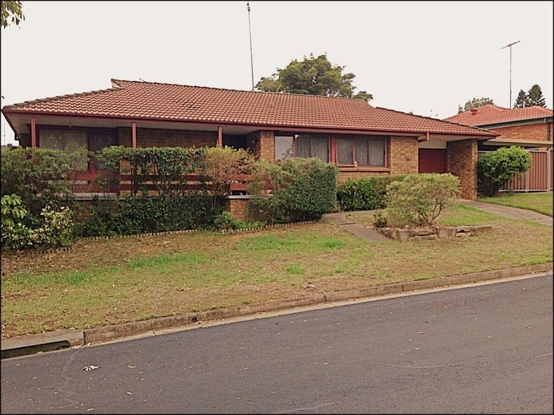 2 Georgiana Crescent, Ambarvale NSW 2560