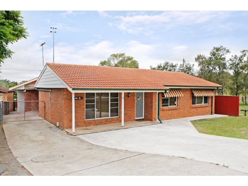 8 Epping Forest Drive, Eschol Park NSW 2558