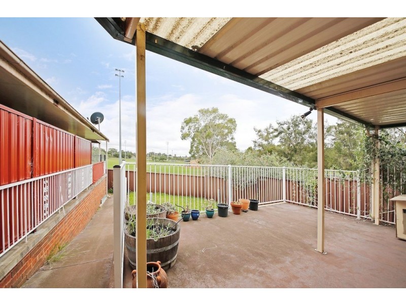 8 Epping Forest Drive, Eschol Park NSW 2558