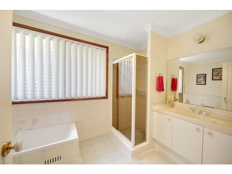 7 Glenavon Place, Glen Alpine NSW 2560