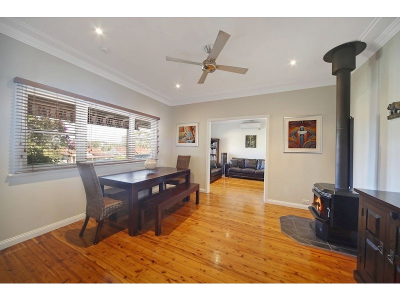 18 Bocking Avenue, Bradbury NSW 2560