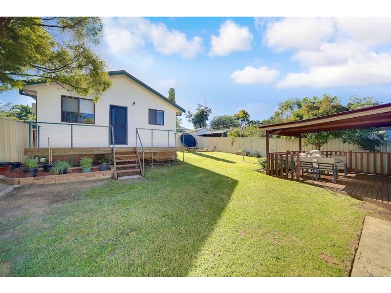 18 Bocking Avenue, Bradbury NSW 2560