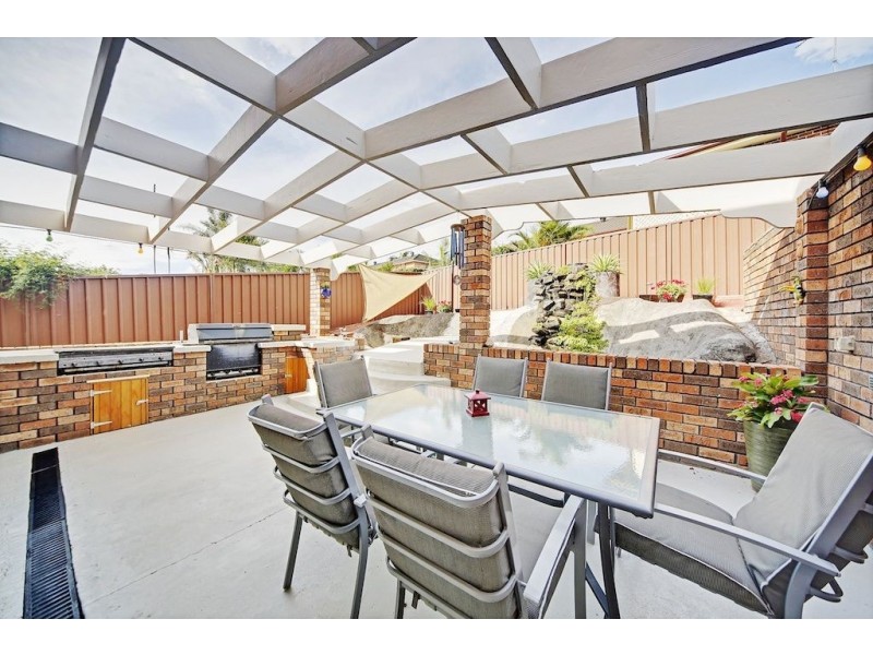 9 Laguna Place, Glen Alpine NSW 2560