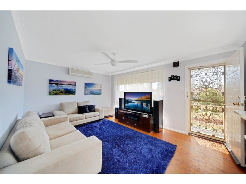 6 Cromarty Place, St Andrews NSW 2566