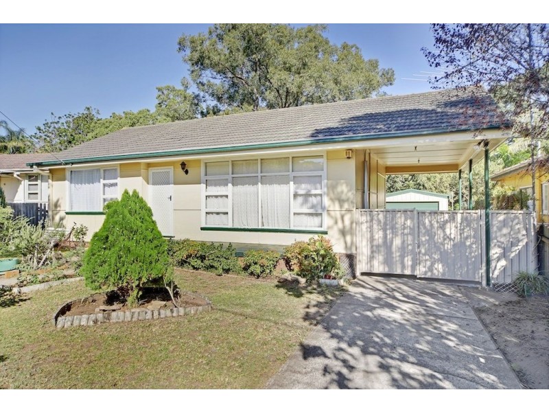 35 Brudenell Avenue, Leumeah NSW 2560