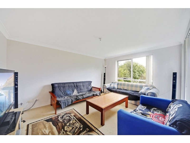 18 St Simon Close, Blair Athol NSW 2560