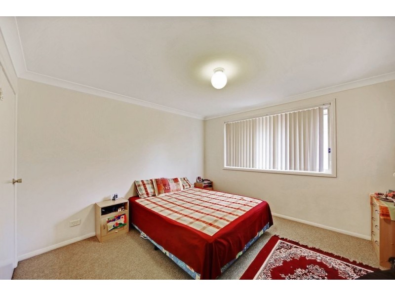 5/33 Woodhouse Drive, Ambarvale NSW 2560