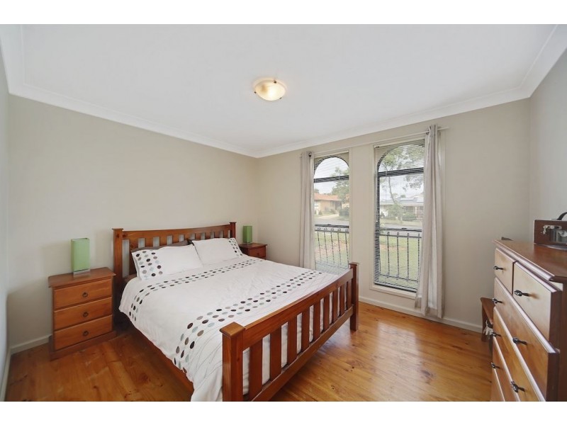 8 Oberon Road, Ruse NSW 2560