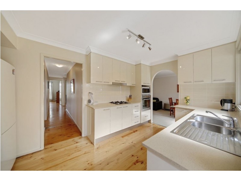 8 Oberon Road, Ruse NSW 2560