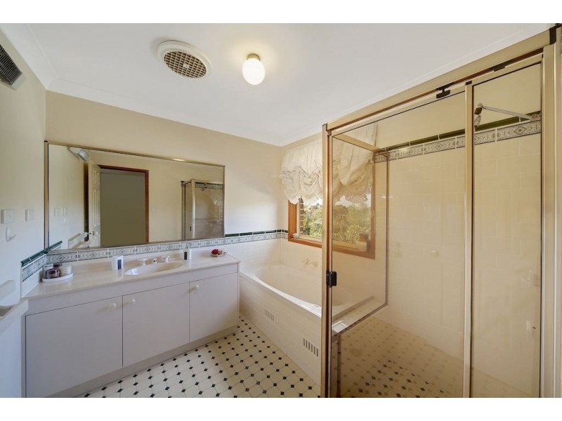 95 Abington Crescent, Glen Alpine NSW 2560