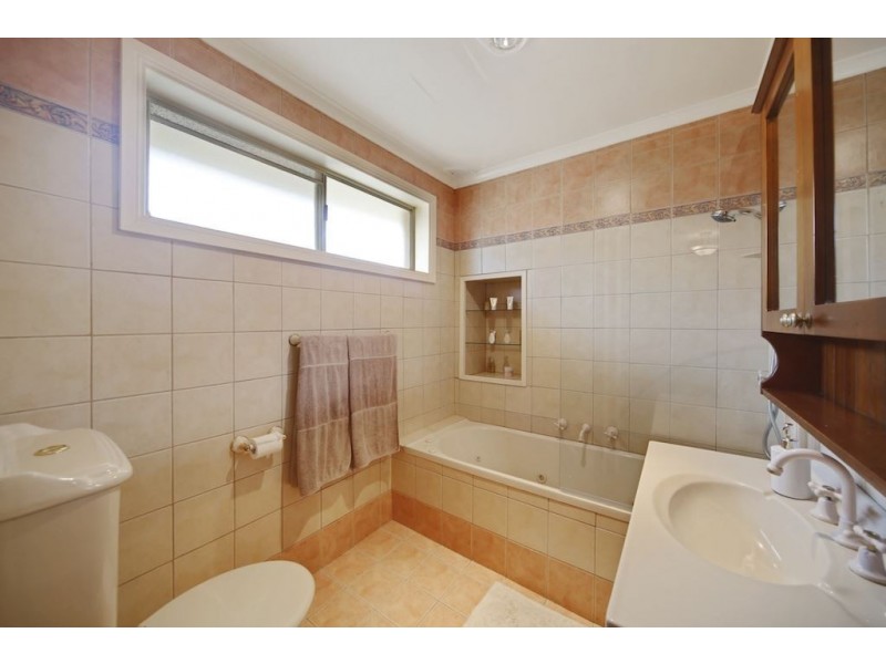 11 Flinders Street, Ruse NSW 2560