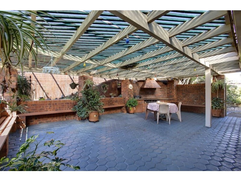 12 Victor Place, Raby NSW 2566
