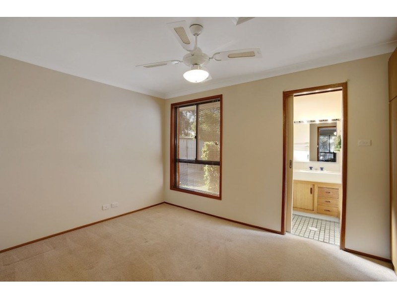12 Victor Place, Raby NSW 2566