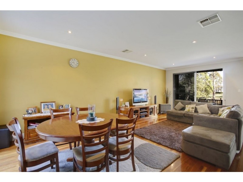 15 Jane Jarvis Way, Macquarie Links NSW 2565