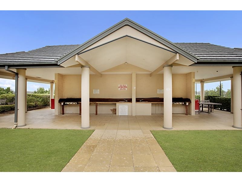 15 Jane Jarvis Way, Macquarie Links NSW 2565