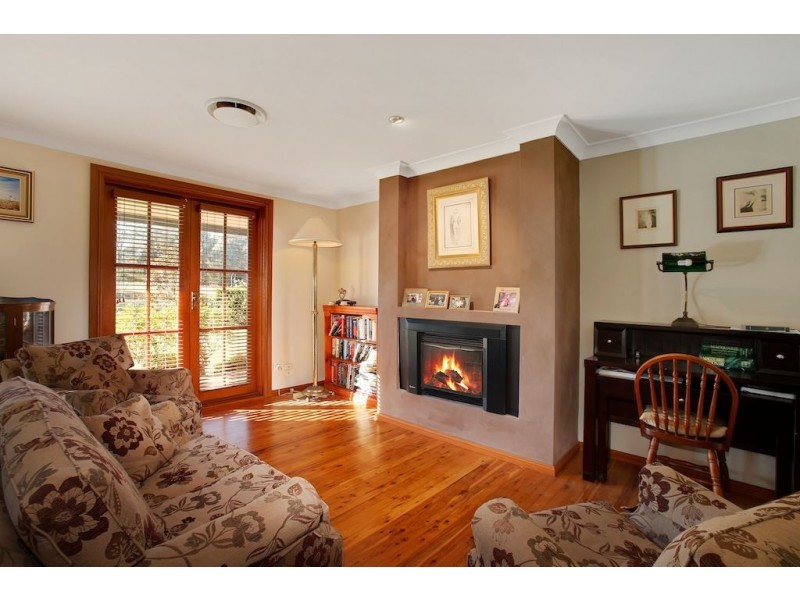 51 Cummins Road, Menangle Park NSW 2563