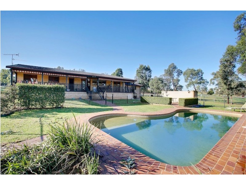 51 Cummins Road, Menangle Park NSW 2563