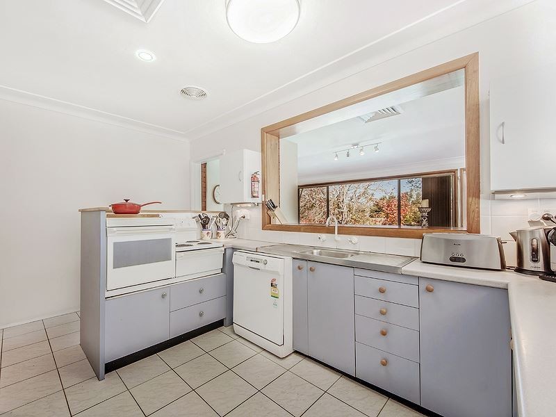 37 Grandview Drive, Campbelltown NSW 2560
