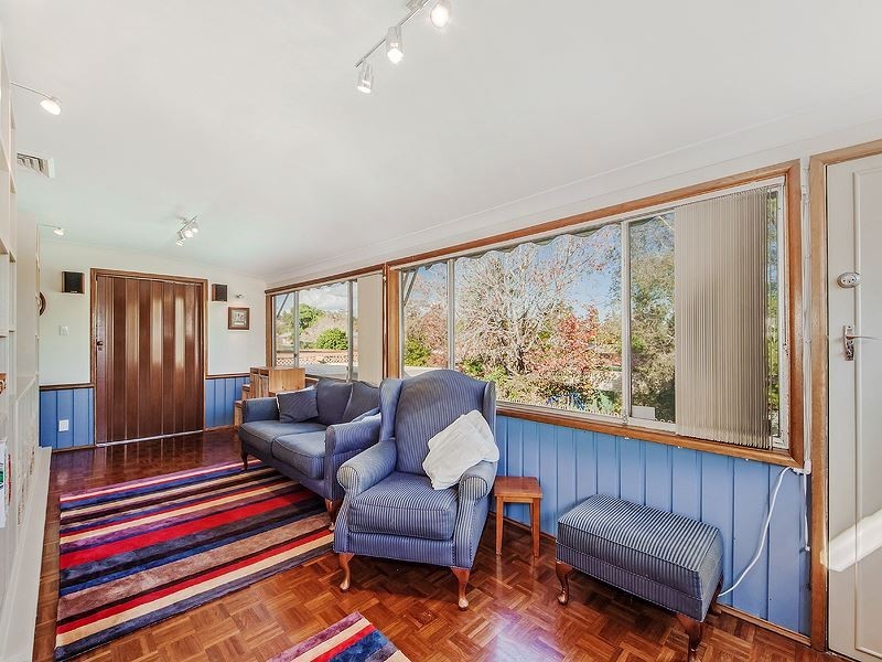 37 Grandview Drive, Campbelltown NSW 2560