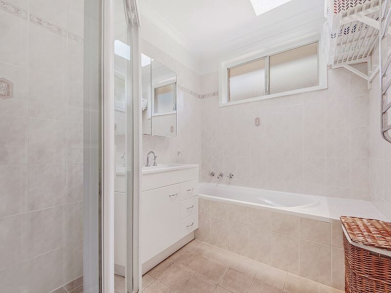 37 Grandview Drive, Campbelltown NSW 2560