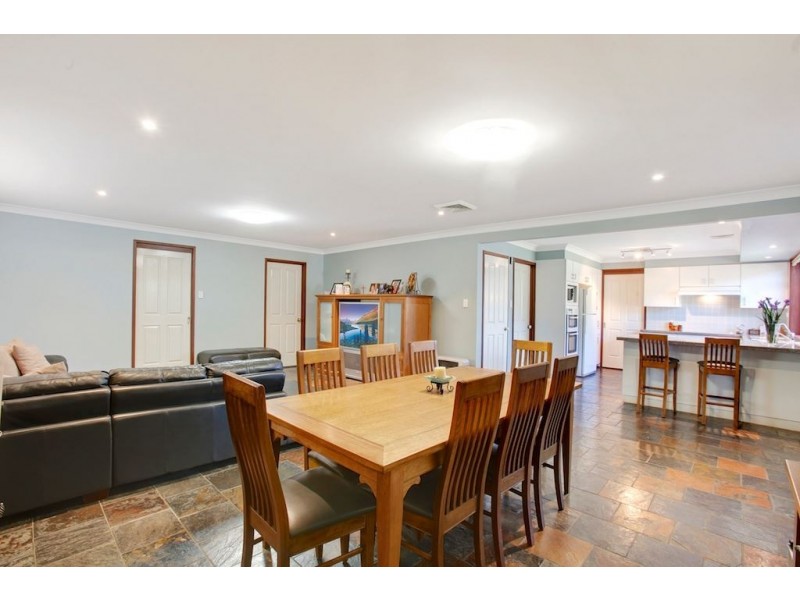 9 Mount Sugarloaf Drive, Glen Alpine NSW 2560