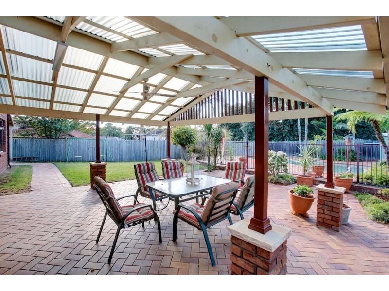 9 Mount Sugarloaf Drive, Glen Alpine NSW 2560