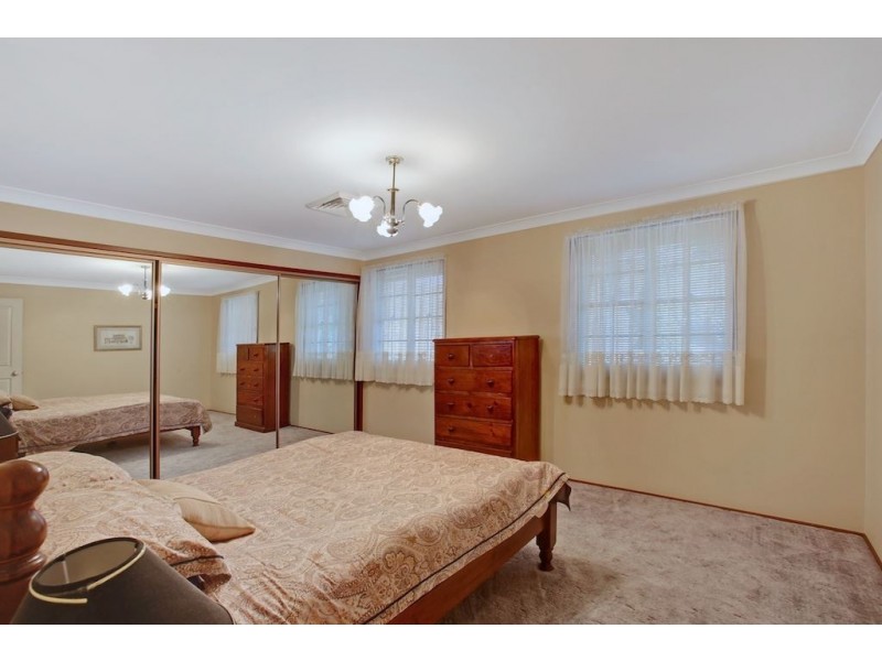 9 Mount Sugarloaf Drive, Glen Alpine NSW 2560