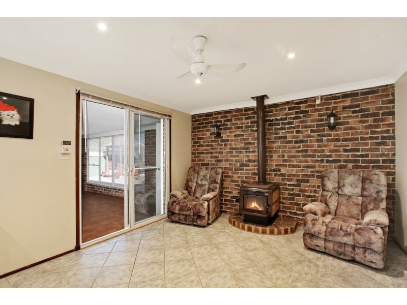 19 The Parkway, Bradbury NSW 2560