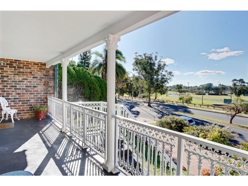 19 The Parkway, Bradbury NSW 2560