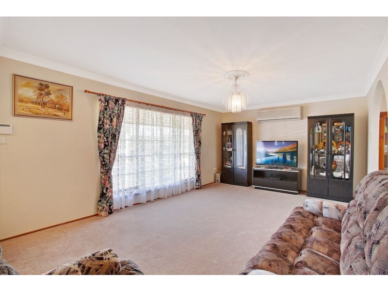19 The Parkway, Bradbury NSW 2560