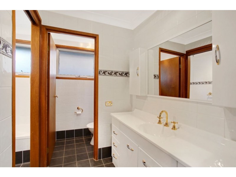 19 The Parkway, Bradbury NSW 2560