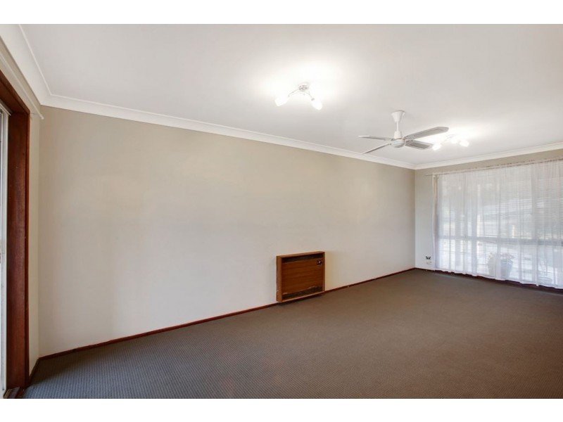 18 Collaroy Road, Woodbine NSW 2560