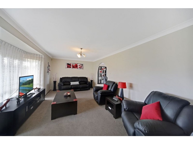 95 Abington Crescent, Glen Alpine NSW 2560