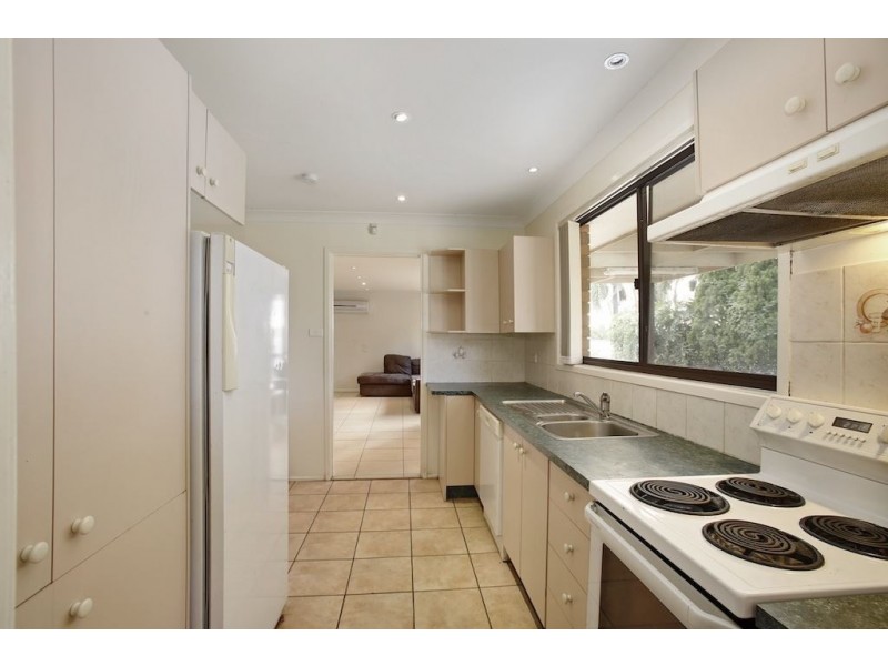 11 Victor Place, Raby NSW 2566