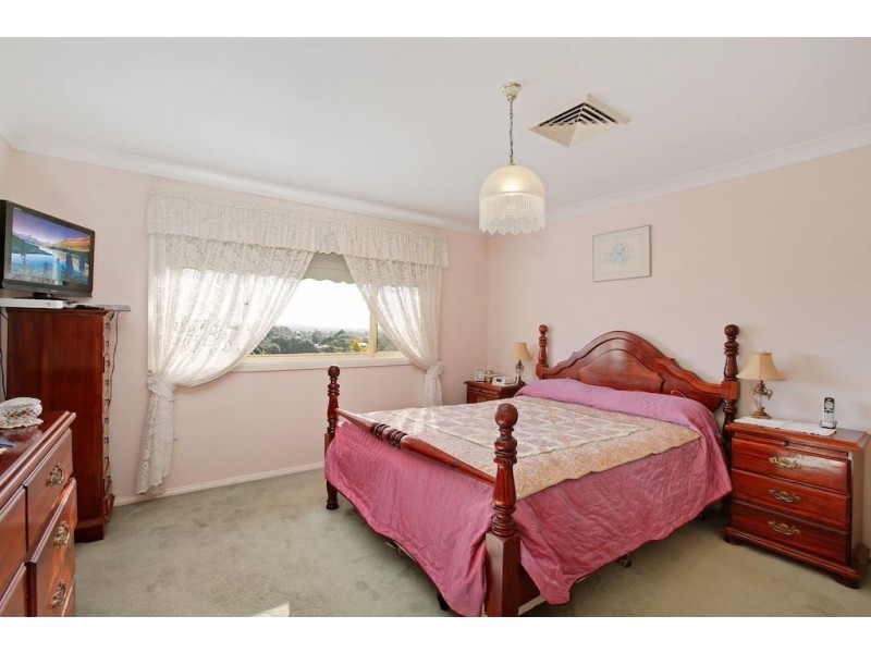 17 Corryton Place, Glen Alpine NSW 2560