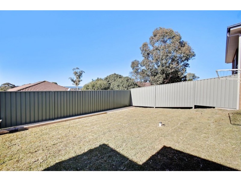 11 Marian Drive, Rosemeadow NSW 2560