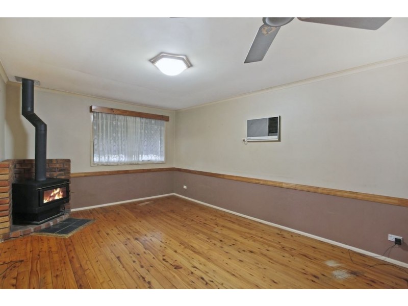 13 Borthwick Street, Minto NSW 2566