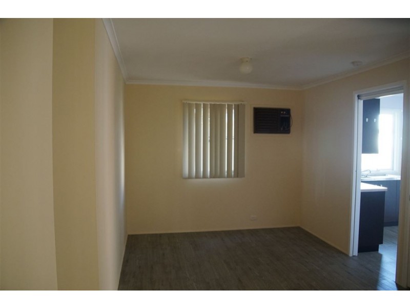 8 Green Lane, Bradbury NSW 2560