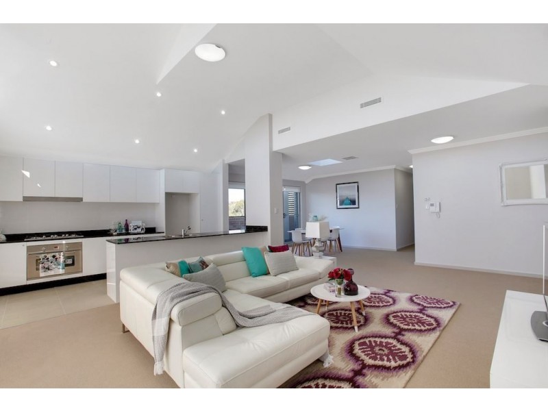 33/1 Parkside Crescent, Campbelltown NSW 2560