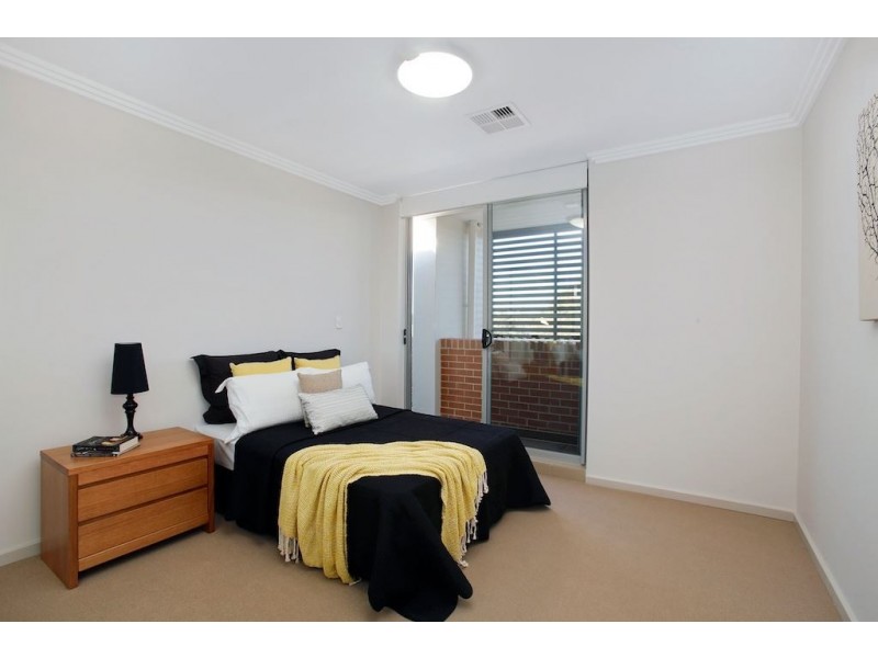 33/1 Parkside Crescent, Campbelltown NSW 2560