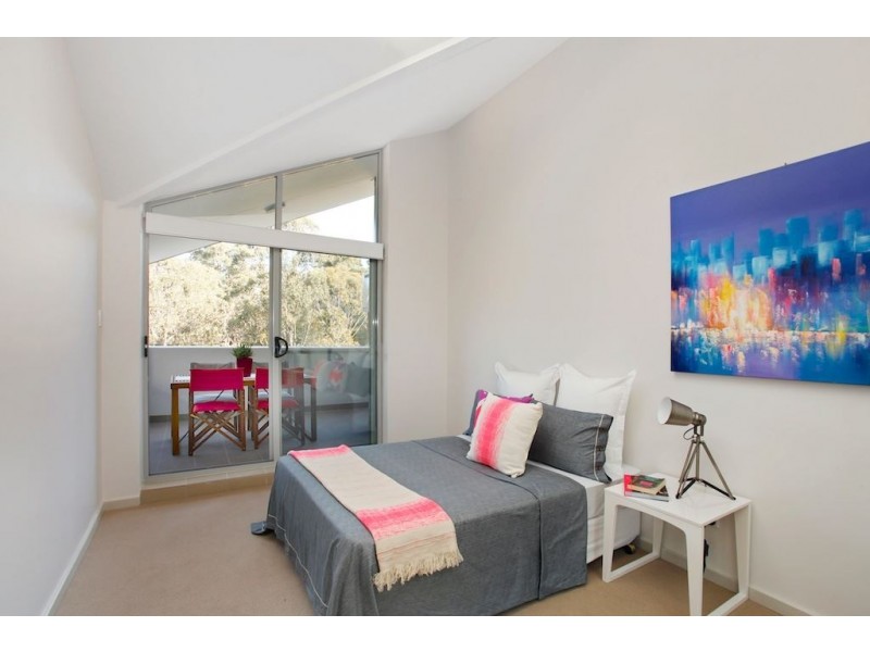 32/1 Parkside Crescent, Campbelltown NSW 2560