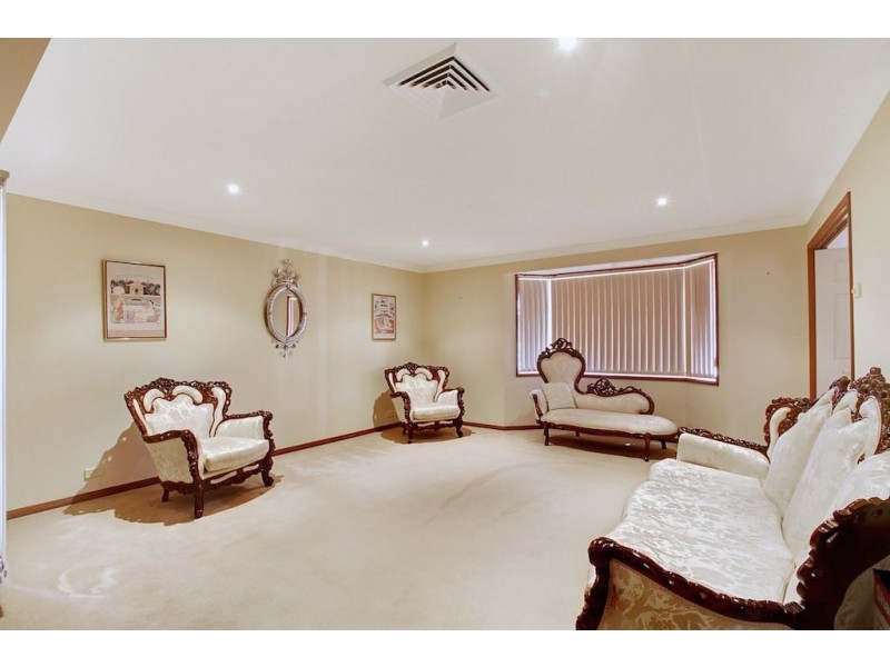 53 Mountain View Avenue, Glen Alpine NSW 2560