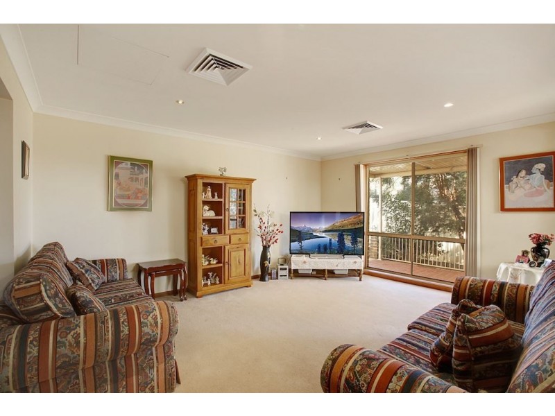 53 Mountain View Avenue, Glen Alpine NSW 2560