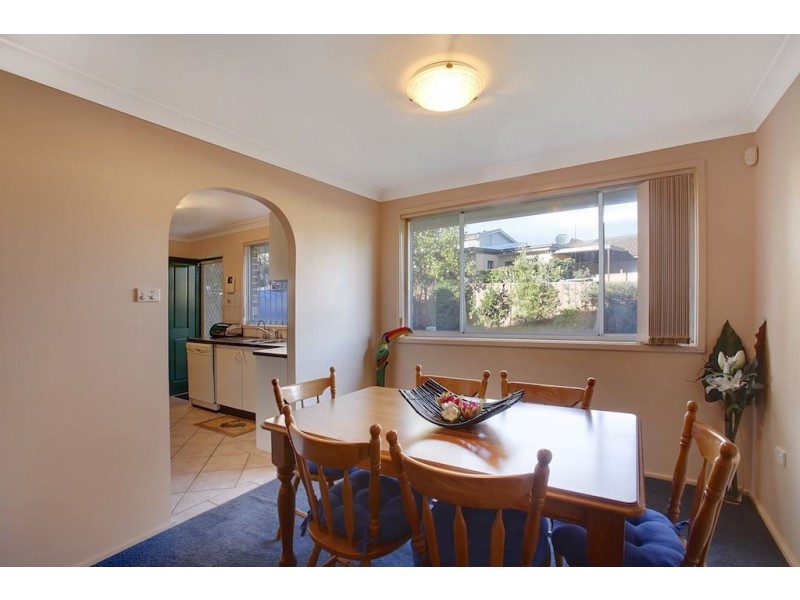 27 Macintyre Crescent, Ruse NSW 2560