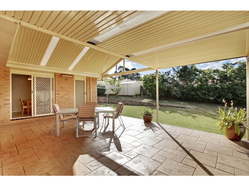 37 Balthasar Close, Rosemeadow NSW 2560