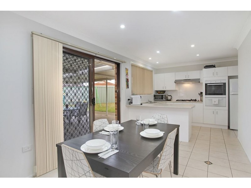 10 Catchpole Street, St Helens Park NSW 2560