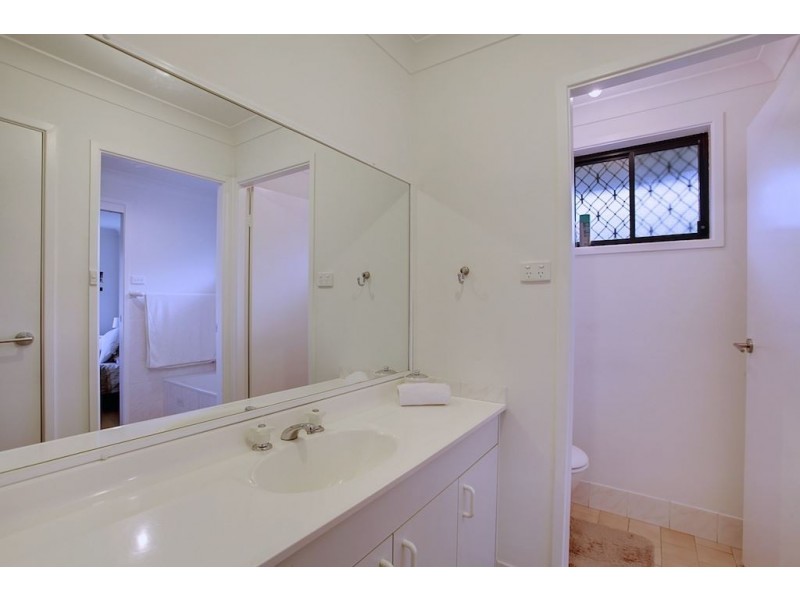 10 Catchpole Street, St Helens Park NSW 2560