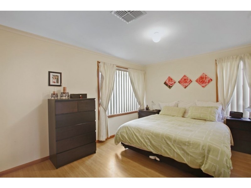 94 Longhurst Road, Minto NSW 2566